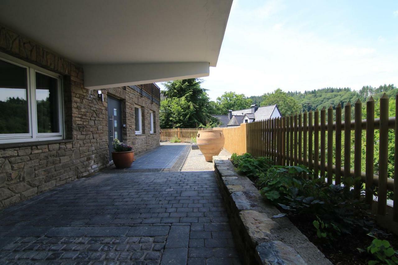 Ferienhaus Paulus, Erholung Mitten Im Nationalpark Eifel 施莱登 外观 照片