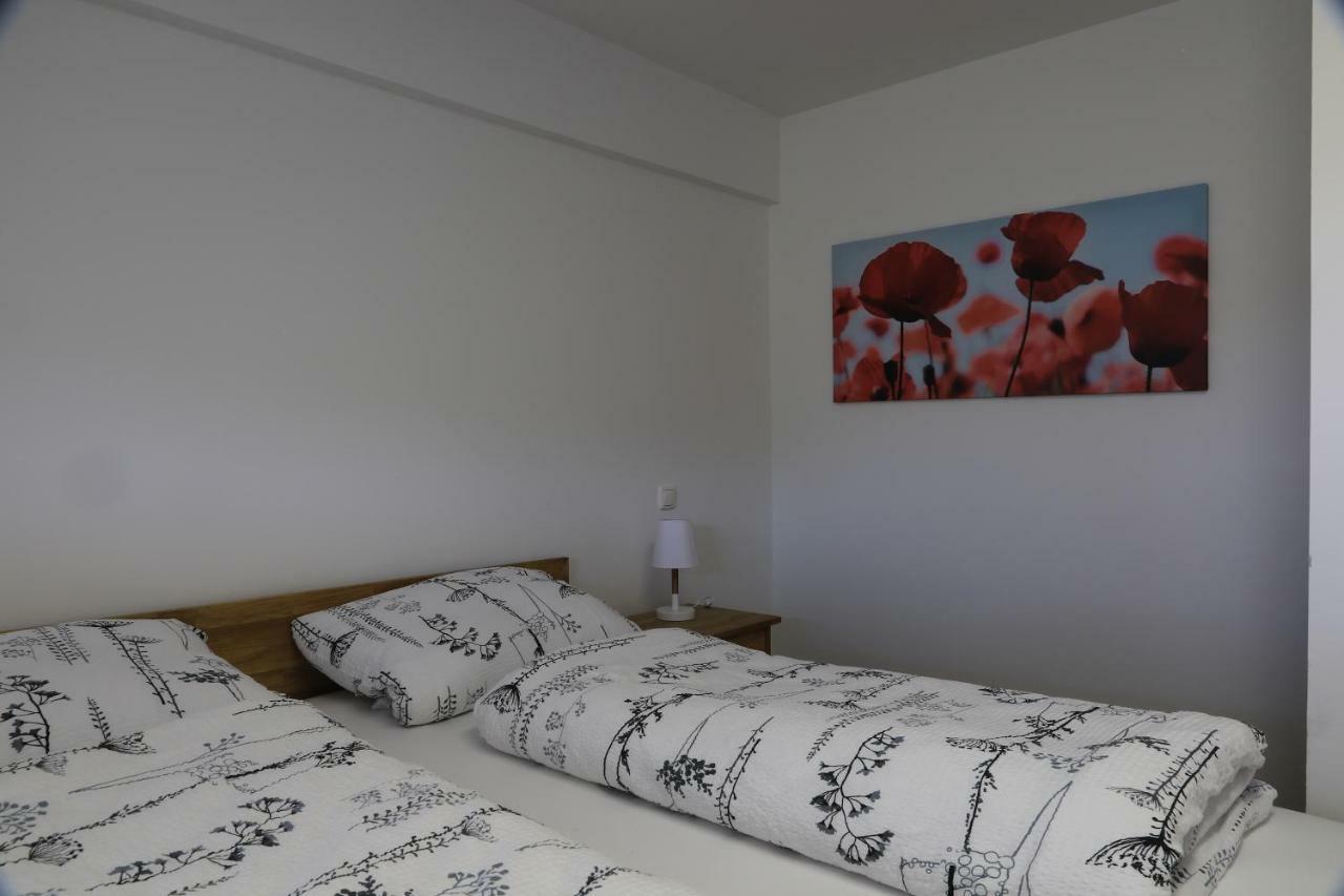 Ferienhaus Paulus, Erholung Mitten Im Nationalpark Eifel 施莱登 外观 照片